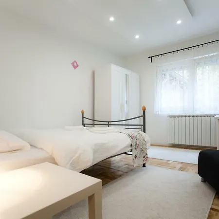 Apartman Sara Zagreb Exterior photo